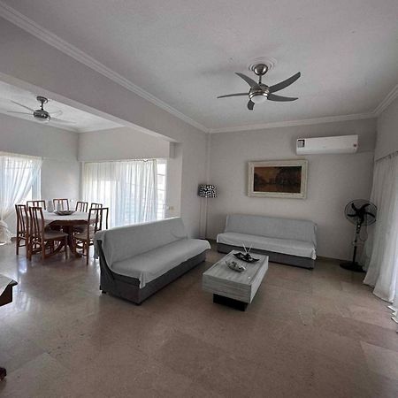 Beach Front Apartment Nea Palatia Dış mekan fotoğraf