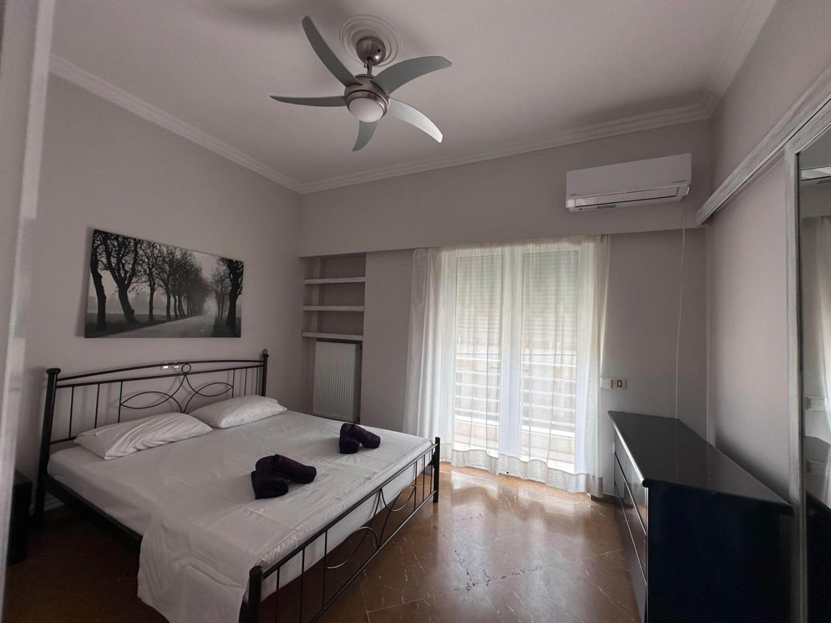 Beach Front Apartment Nea Palatia Dış mekan fotoğraf