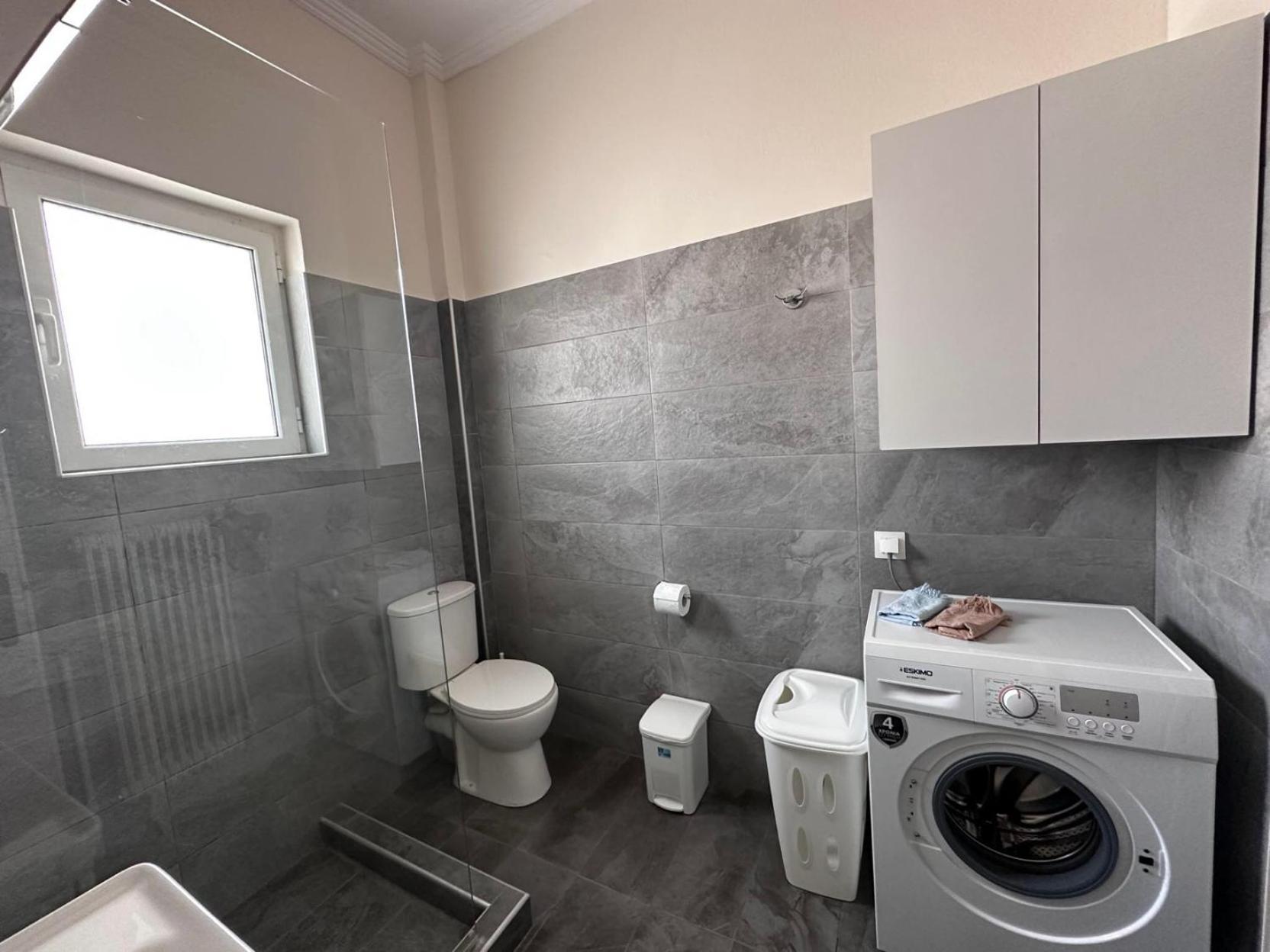 Beach Front Apartment Nea Palatia Dış mekan fotoğraf